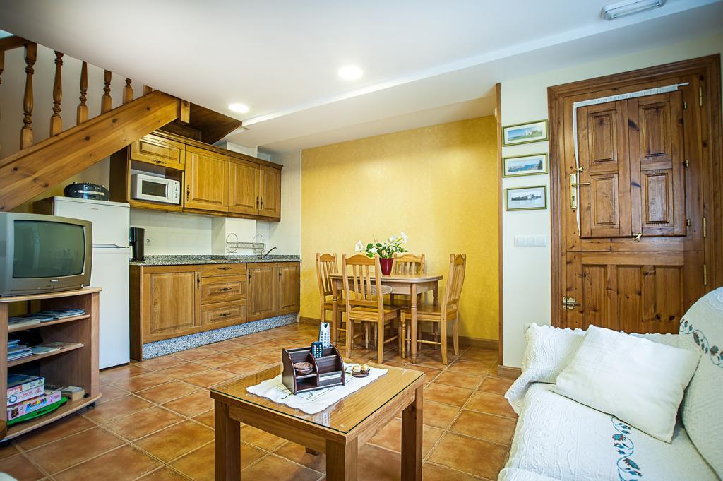 Apartamentos El Pradon De Santa Marina Parres de Llanes Δωμάτιο φωτογραφία